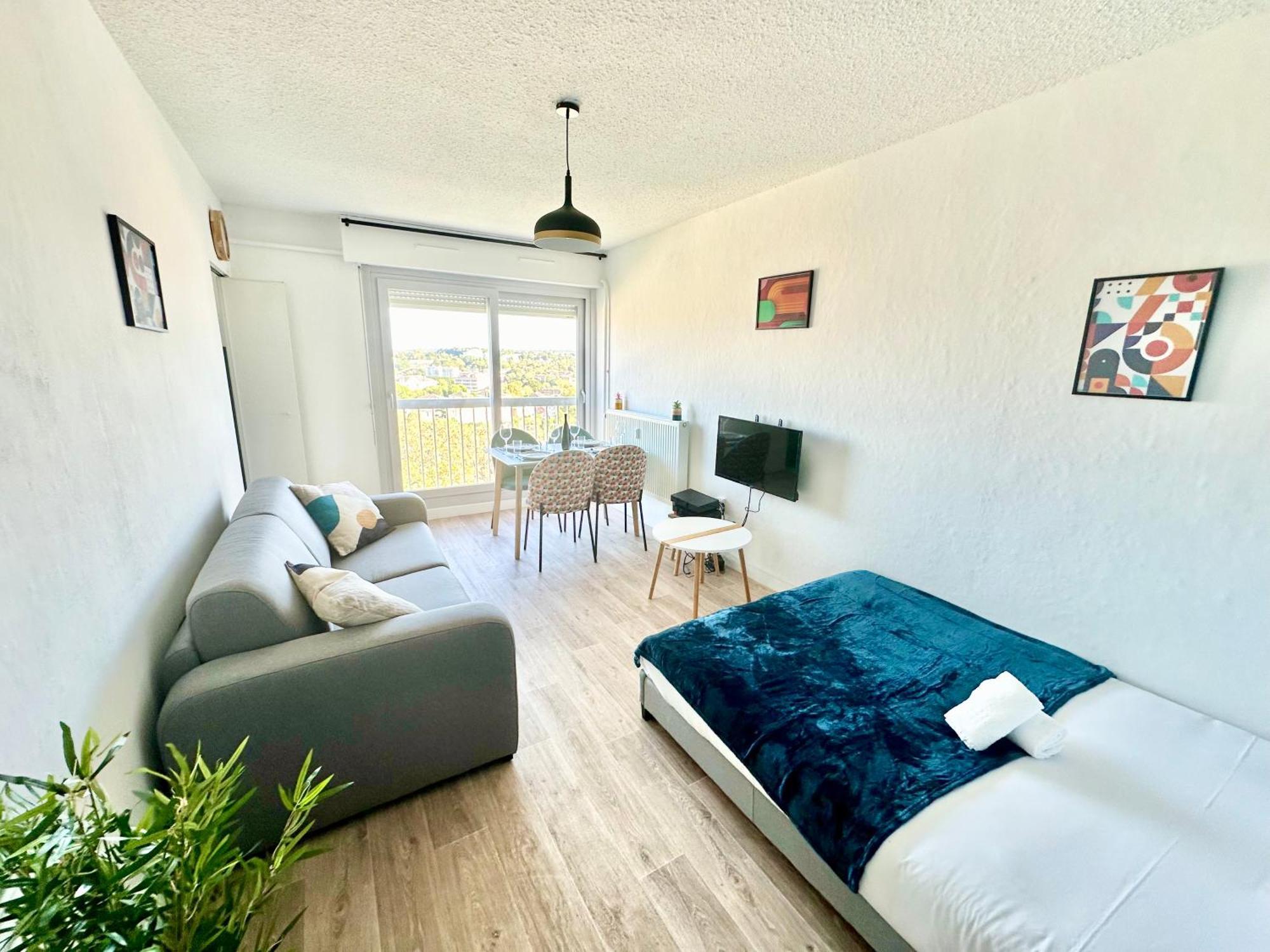 Le Baudin Avec Vue Sur Limoges Apartment Ngoại thất bức ảnh